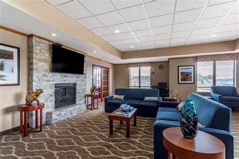 pet friendly hotels carbondale il.